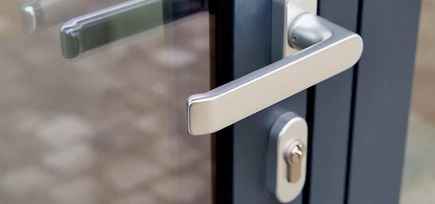 Broken Door Lock Cylinder Repair in Riverbank, California