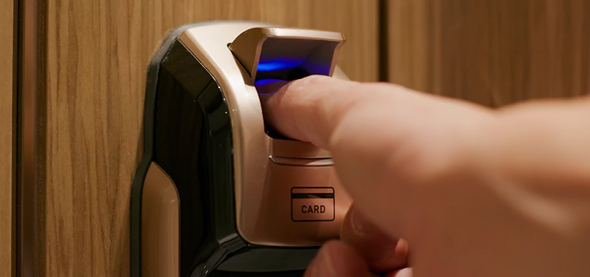 Locksmith Company For Window Lock Installation in Riverbank, California