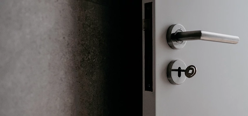 Front Door Handle Repair And Installation in Riverbank, CA